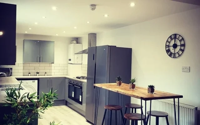 5 Stanton Road, L18 1