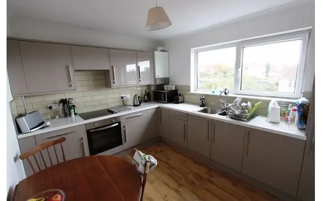 Kellaway Avenue, Bristol BS6 7XR 0