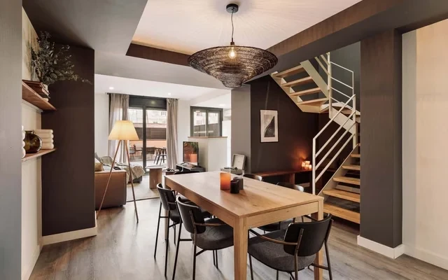 Tortosa - 3 bedrooms and a terrace in Les Corts 2