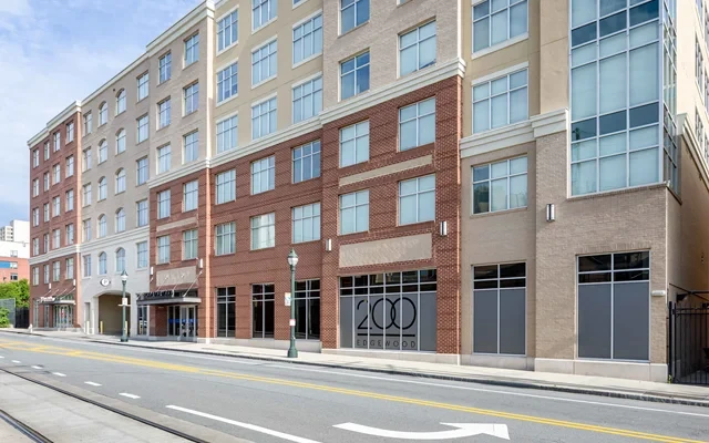 200 Edgewood 3