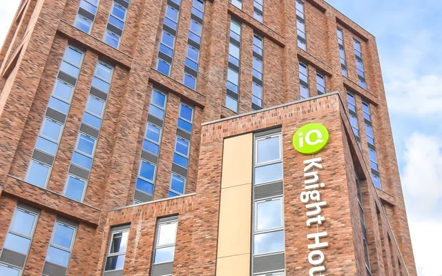 iQ Knight House 2