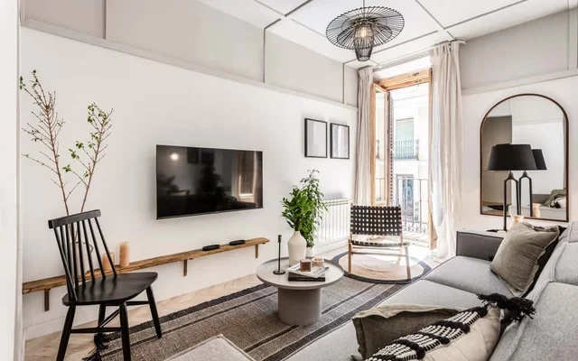 Anayet - 4 bedrooms apartment in Malasana 1
