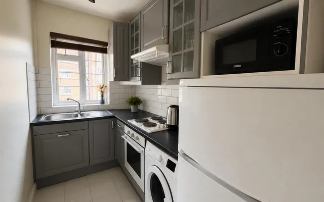 LH-West Kensington Court 2