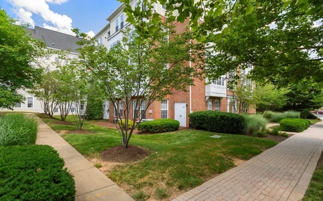 The Residences at King Farm 1