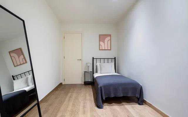 Carrer de la Mare de Déu de Núria 4