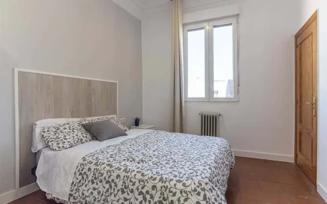 Appartamento Plaza de Santa Ana 4 2