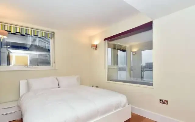 Cinnabar Wharf West 4