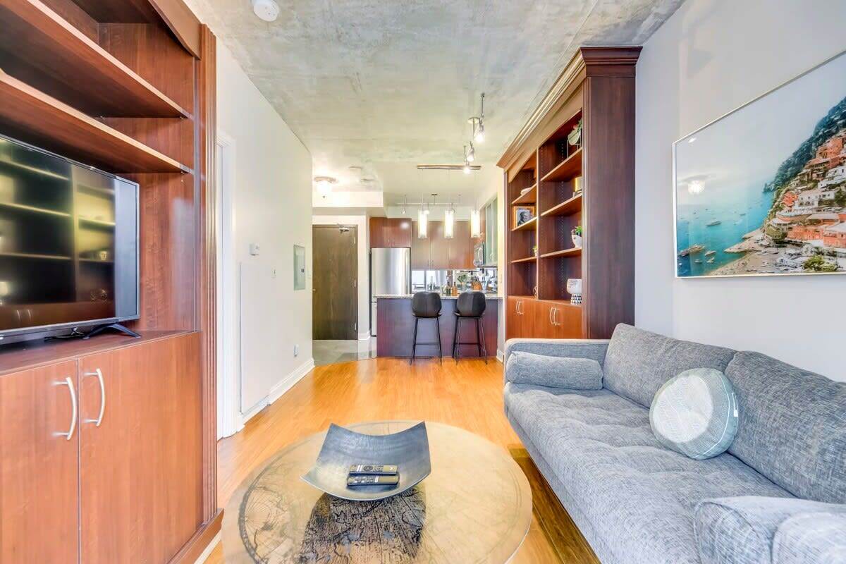 18 yorkville ave #304