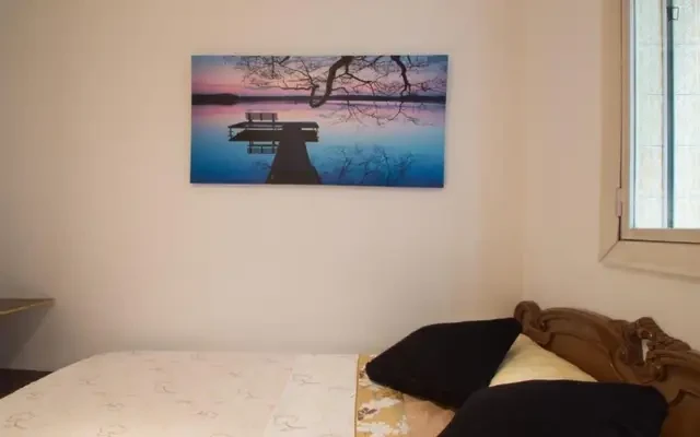 Private Double Bedroom Close to Plaza Espanya just for female tenants 3