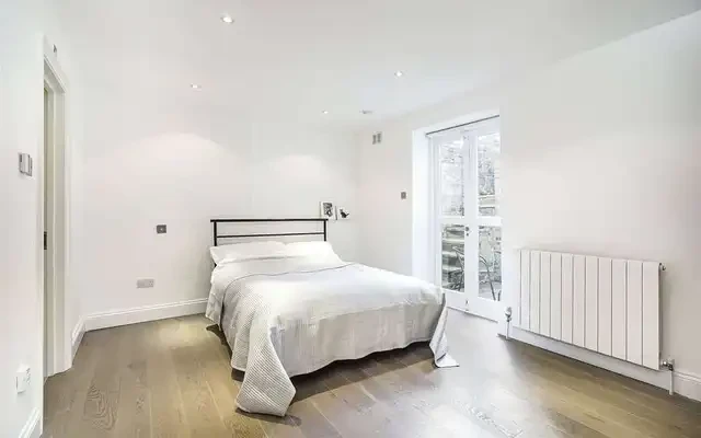 Eardley Crescent 4