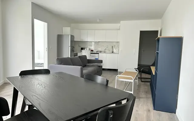 Asnieres-sur-Seine 92e·100m²·F4·Appartement·With furniture 0