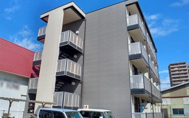 レオパレスシャルマン　タナカⅡ 0