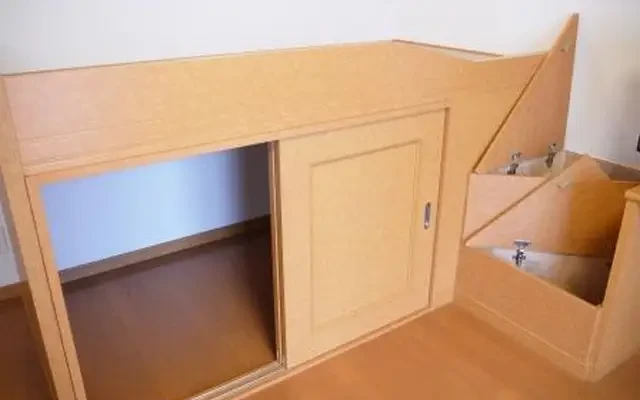 レオパレスエクレール田間 4