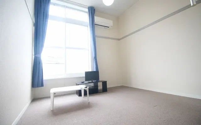 レオパレスボムール - 三原市の学生向け宿泊施設 - 202号房间(带独立厨房)