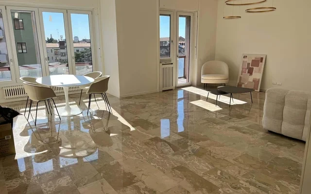 Via canova 37 1