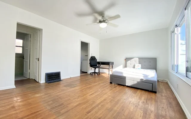 1137 Pico Blvd 0