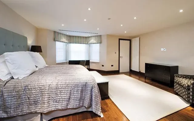 Beaufort Gardens, Knightsbridge, London, SW3 1PU 1
