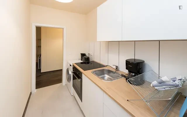 Snug single bedroom in Pasing 2