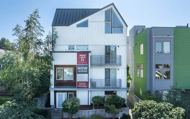 Montisi Apartments - シアトルの学生向け宿泊施設