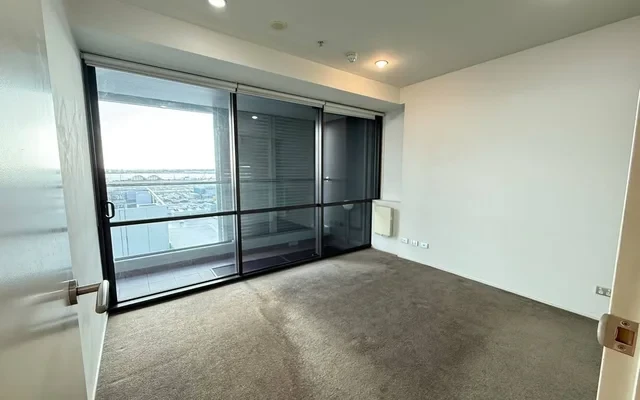 18 Beach Road 3