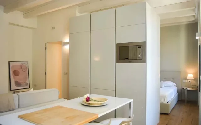 Apartment in Via Santa Maria Fulcorina 2