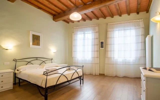 Santo Spirito Bright Flat 4