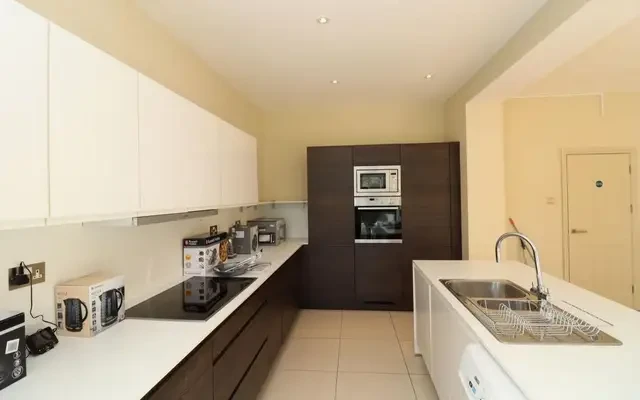 house in Edgware 3
