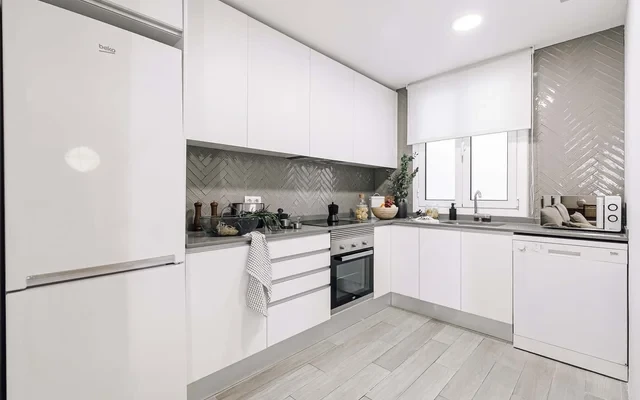 Pindo - 2 bedrooms and balcony in Vila de Gracia 1