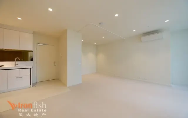 8 Daly Street, South Yarra 1