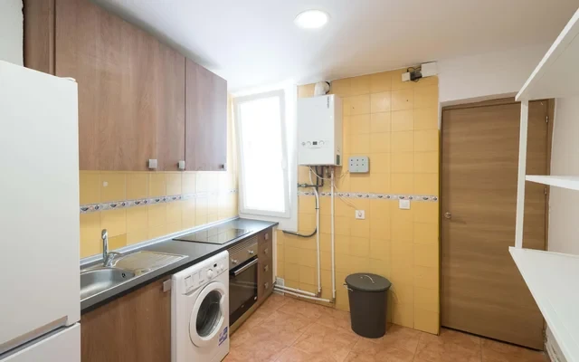 Calle Canos del Peral 6 5 DerES-15-006-001H 4