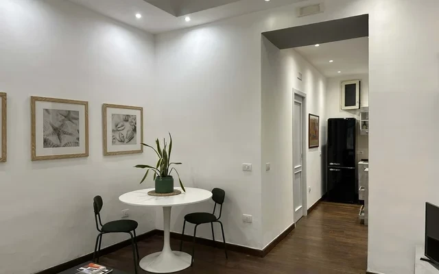 Apartment in Salita San Maria Apparente, Napoli for 49 m² with 1 bedroom 2
