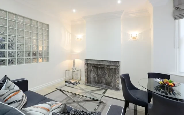 Somerset Court, Kensington 3