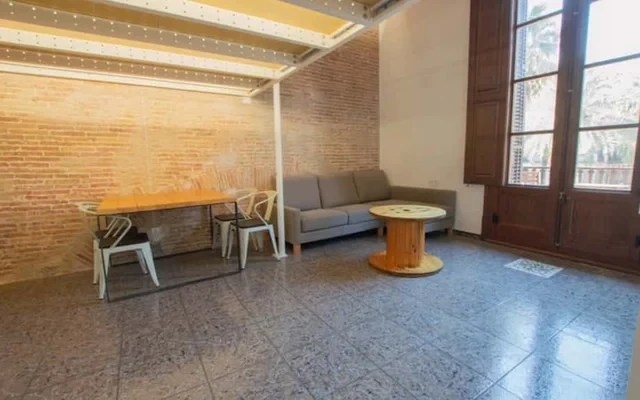 2 BEDROOM DUPLEX (Students only) 0