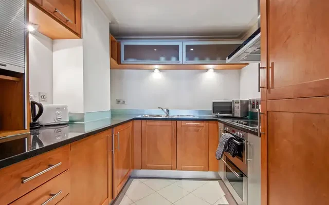 apartment in Isle of Dogs 3
