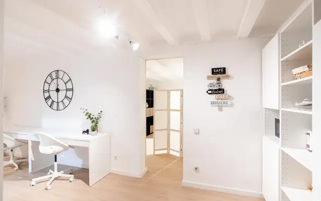 studio in Gothic Quarter 2