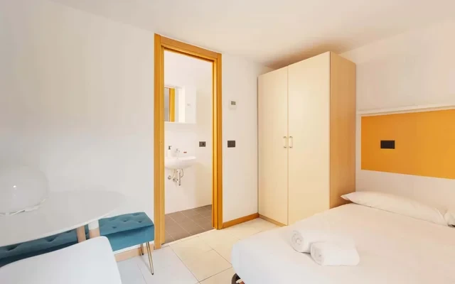 Milano-Corso Magenta  APT! 1