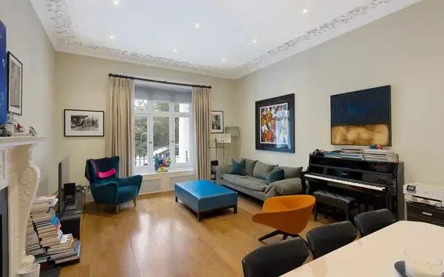 Onslow Square, Knightsbridge, London, SW7 3LS 0