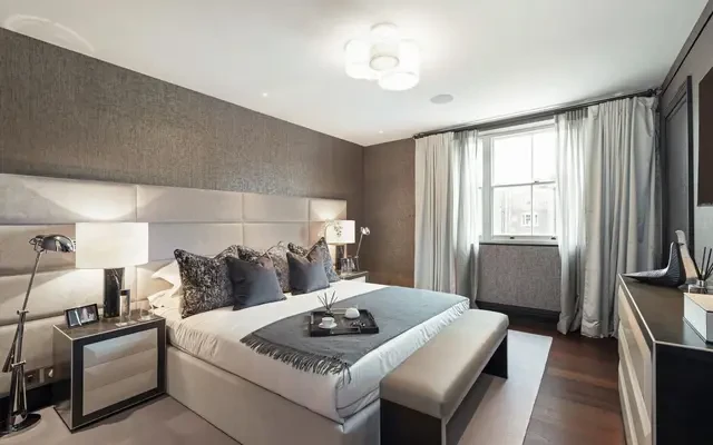 Eaton Place, London, SW1X 8AE 2