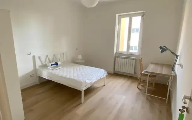 Single Bedroom in a 3-Bedroom Apartment in Rome - Rome student accommodation - Double bedroom