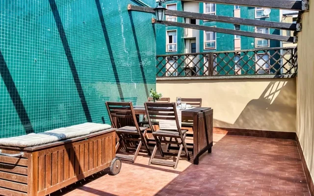 Apartment in Via Giacinto Bruzzesi 4
