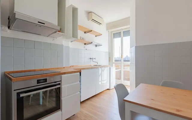 Via Micheangelo Buonarroti 15- 3 Bedrooms Apartment 0