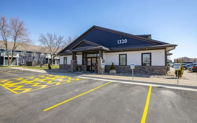 The Social West Ames 0