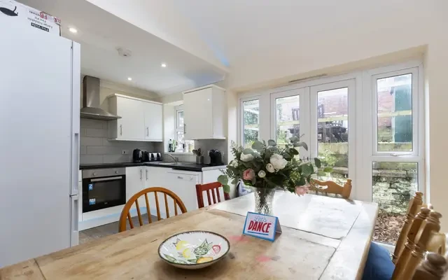 Hawthorn Terrace 0