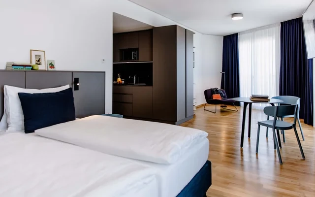 Executive Studio 2