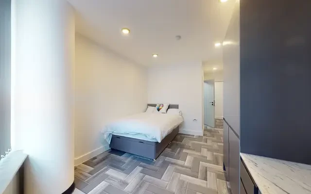 Entire Place·4B···Graduation House 2