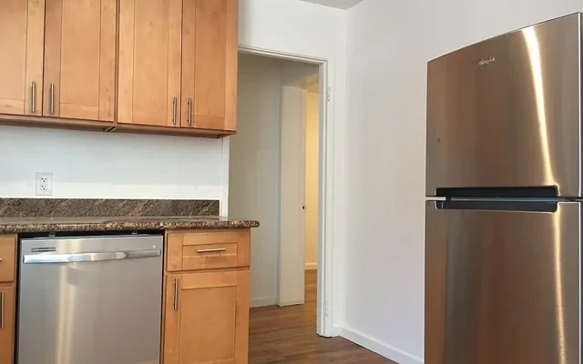6037 Market Street 2
