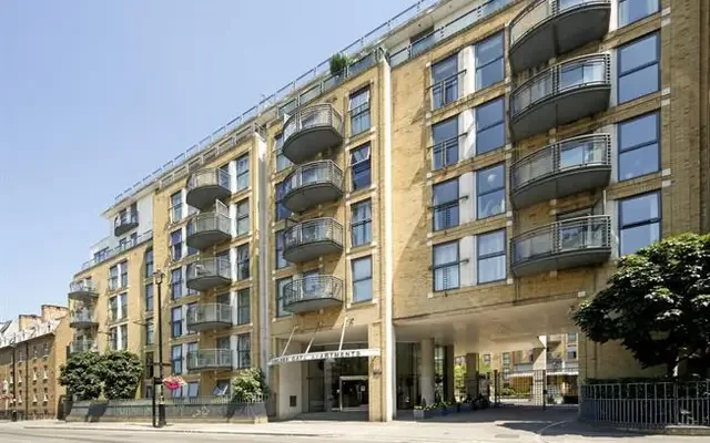 Ebury Bridge Road, London, SW1W 8RB 2