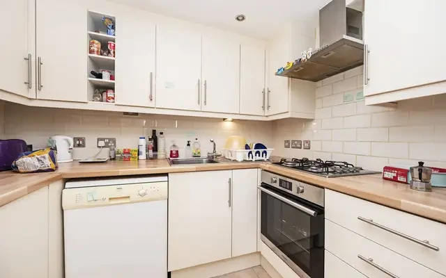 Admiral Walk, Royal Oak, W9 1