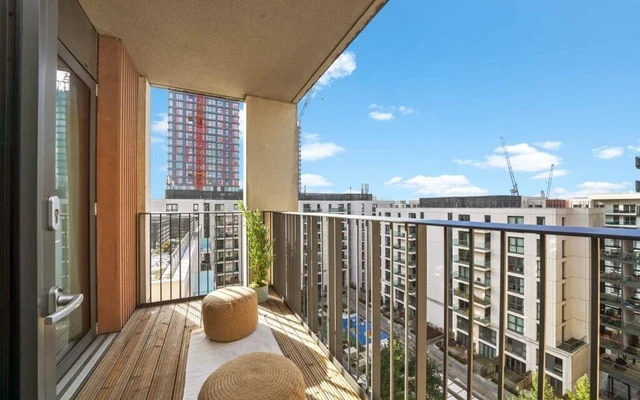LH-East Village — Vesta House - London student accommodation