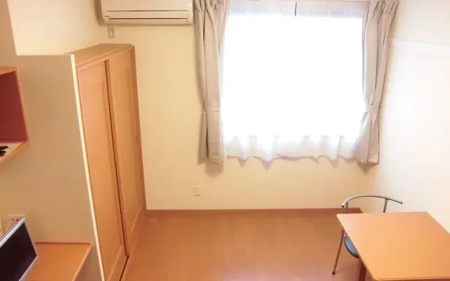 レオパレスエテルナ 2